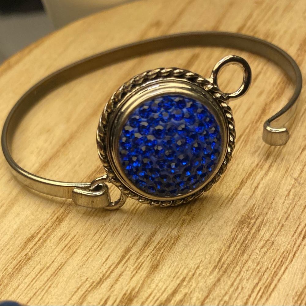 Blue Crystal hook bangle
